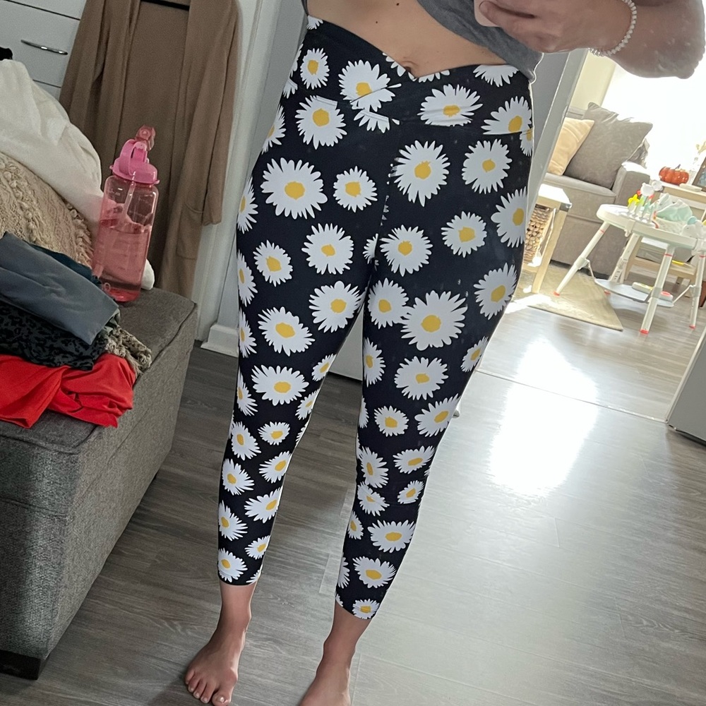 Year Of Ours Daisy Leggings Size: M